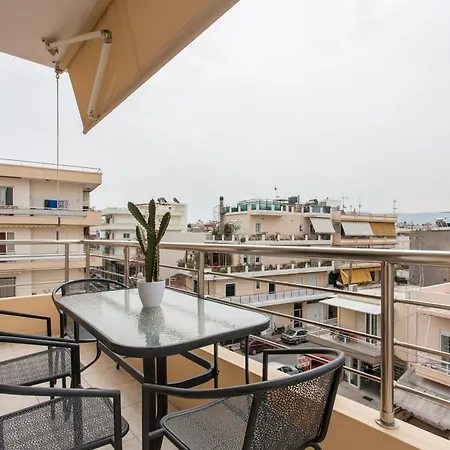 Mary Chania Lejlighed